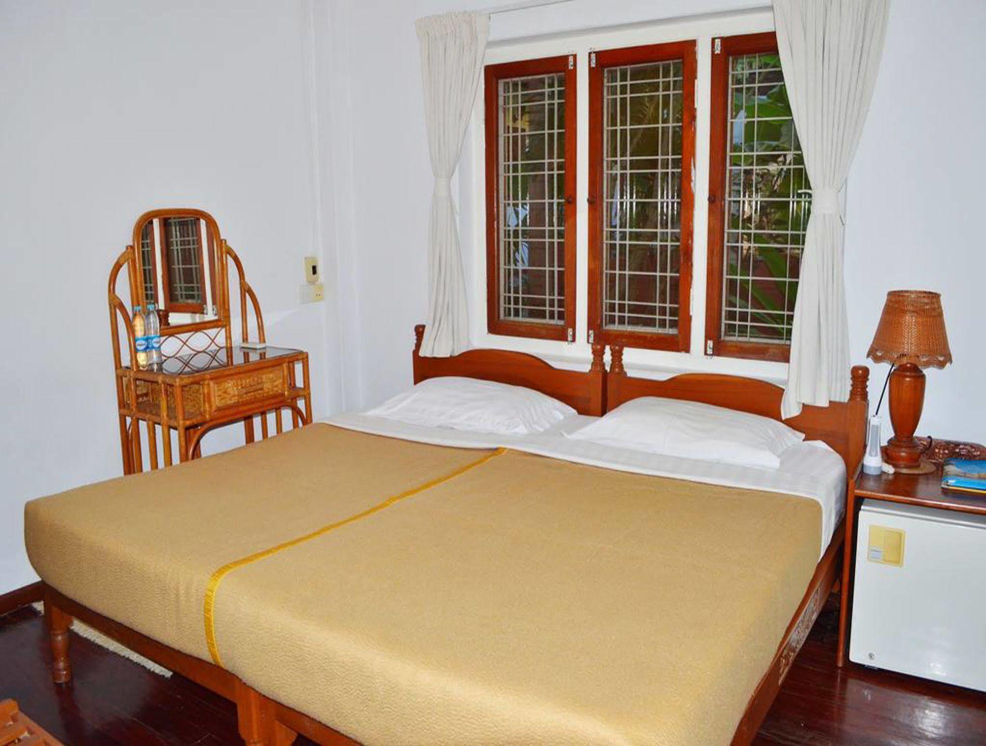 Thurizza Hotel Bagan Luaran gambar