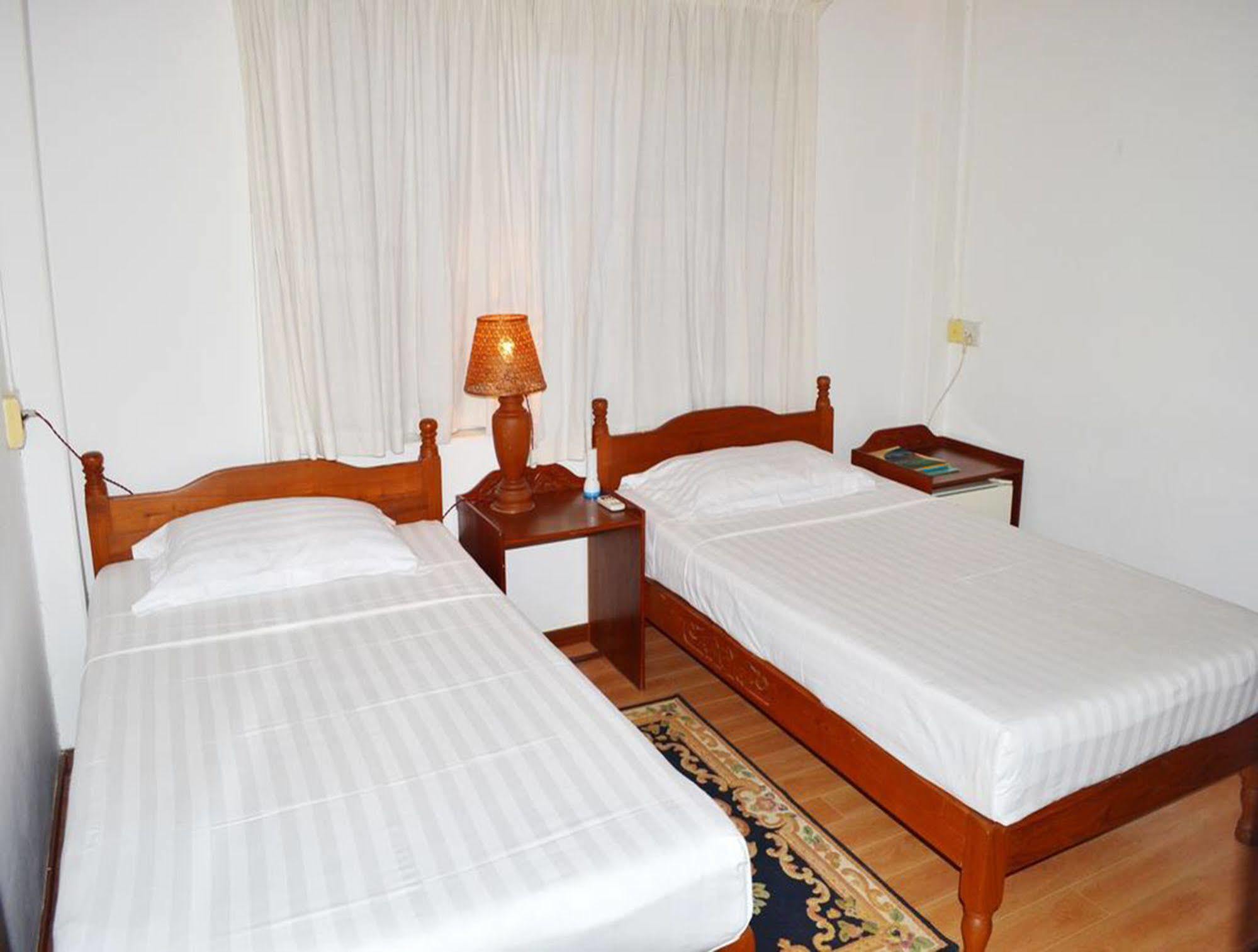 Thurizza Hotel Bagan Luaran gambar