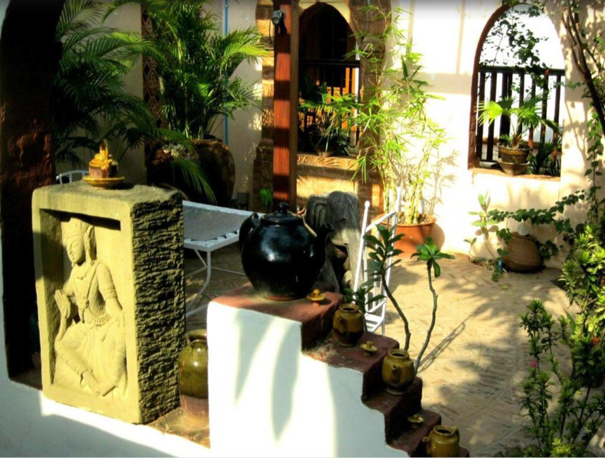 Thurizza Hotel Bagan Luaran gambar